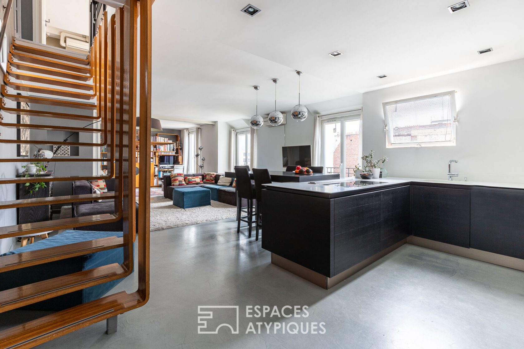 Duplex on the top floor with roof-terrace