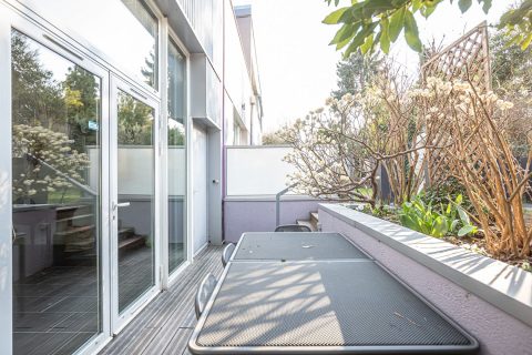 Loft with terraces and garden in a former printing house