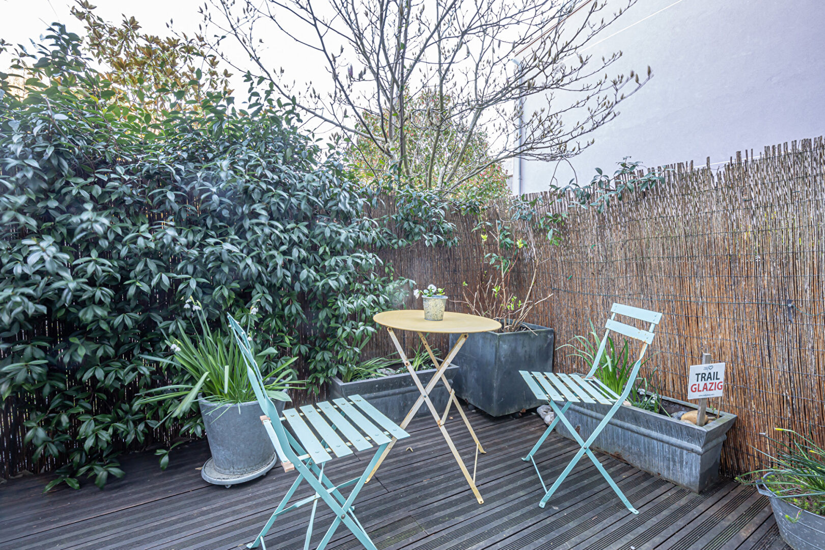 Loft with terraces and garden in a former printing house