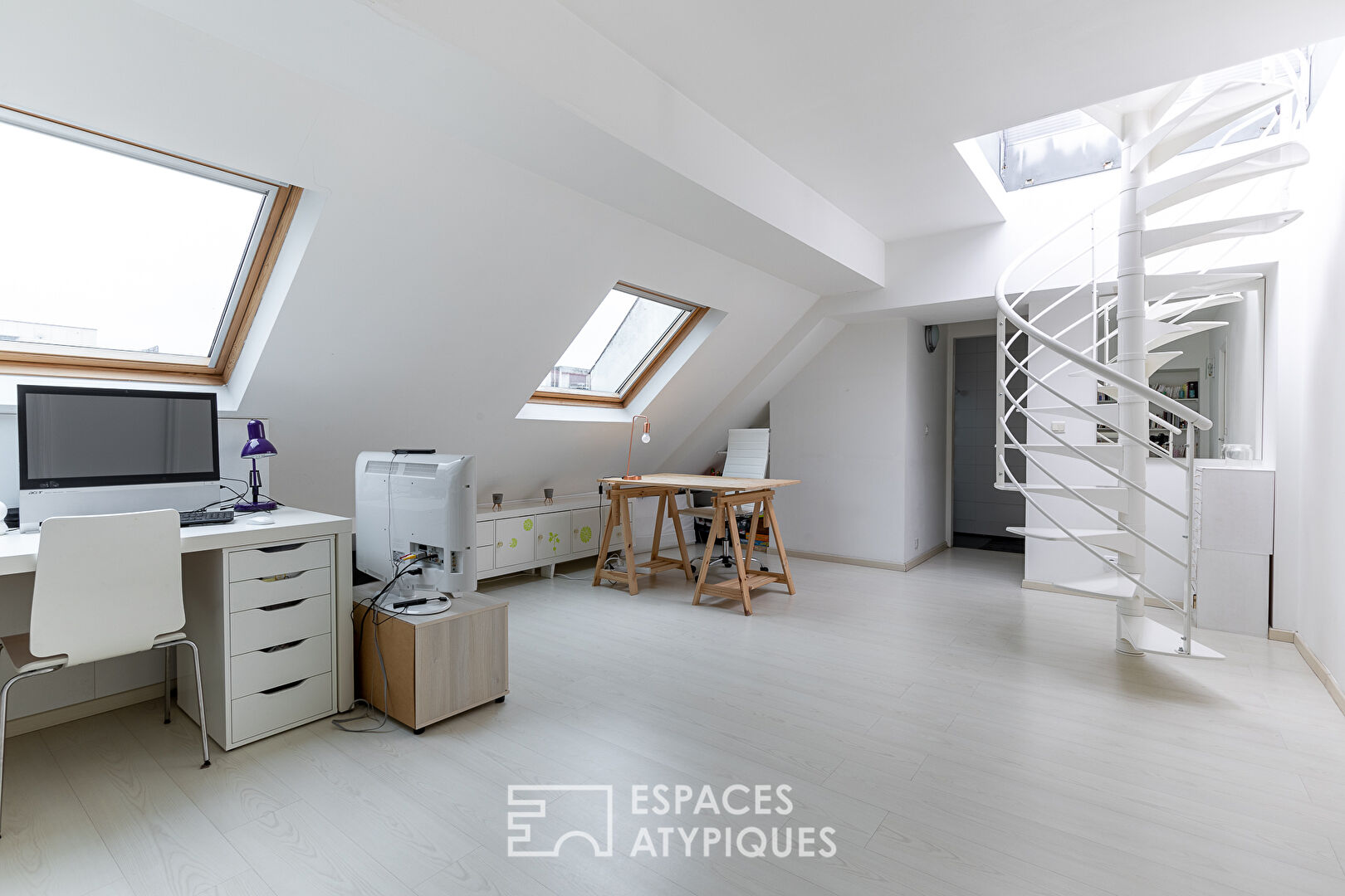 Top floor duplex with roof terrace