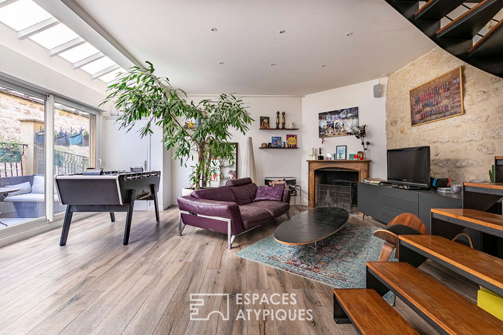 Renovated loft house with green terrace