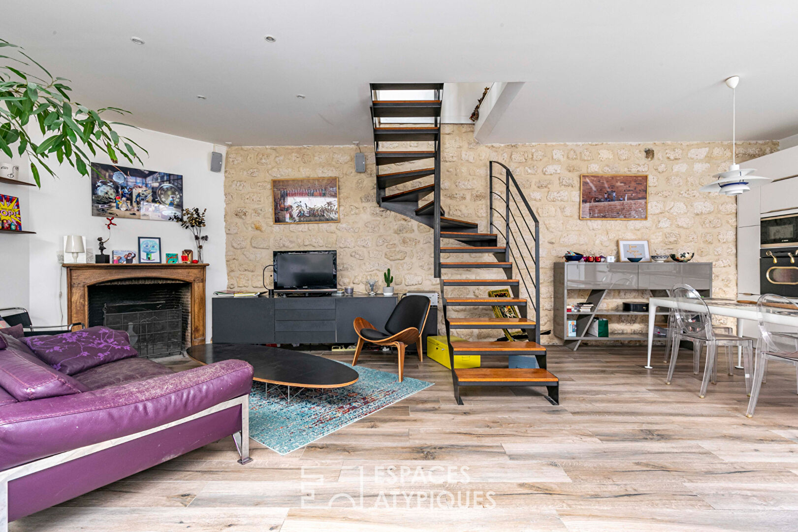 Renovated loft house with green terrace