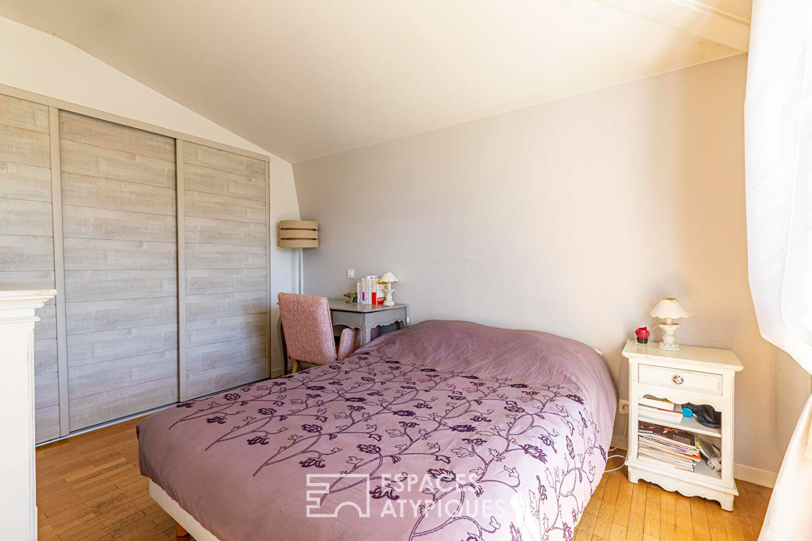 Top floor with terrace and open view