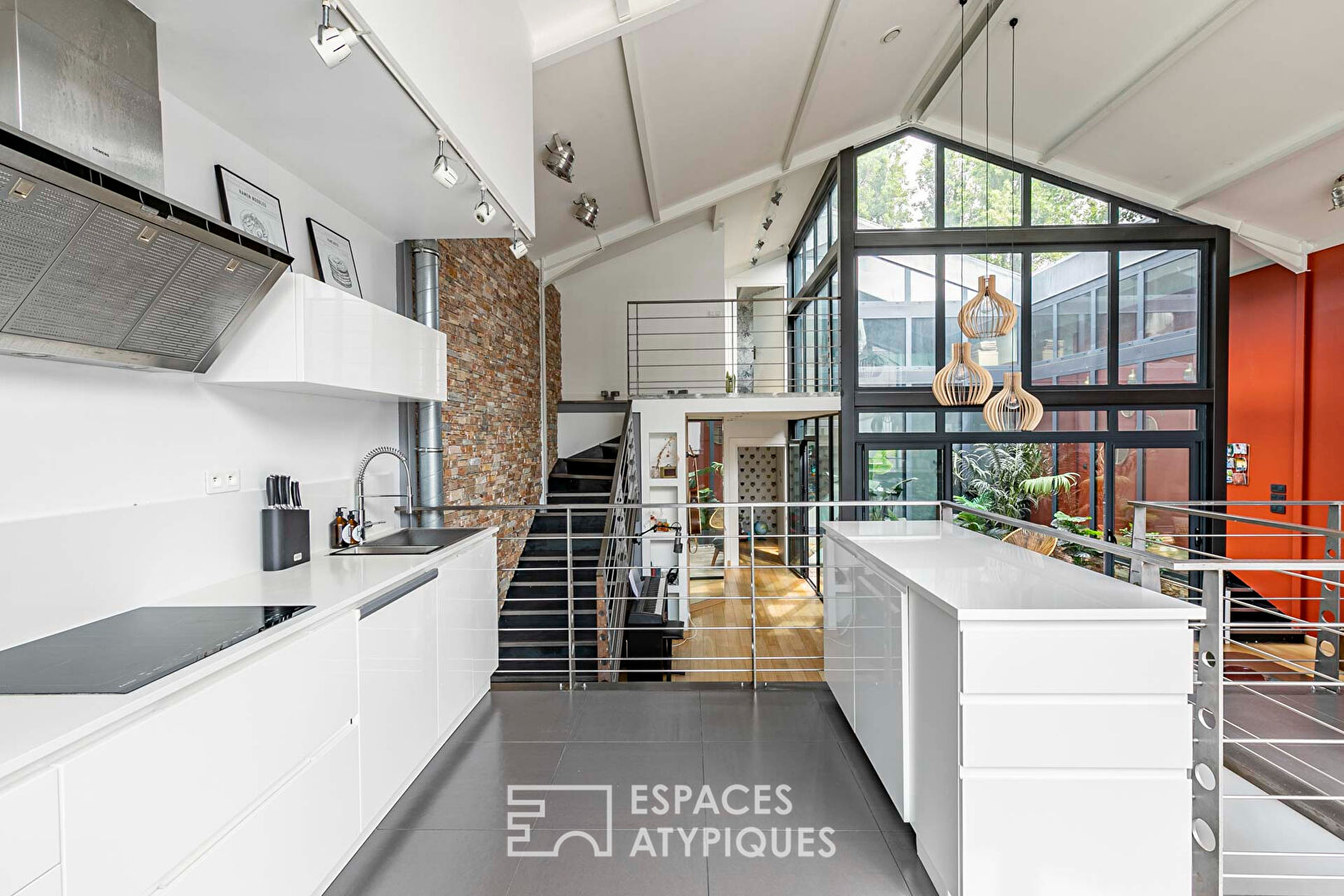 Maison-loft avec jardin et patio