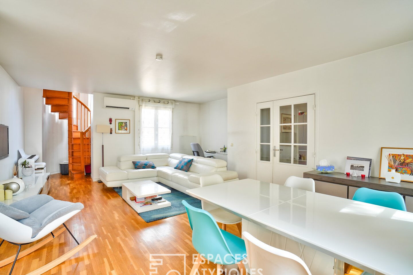 Duplex on the top floor house spirit