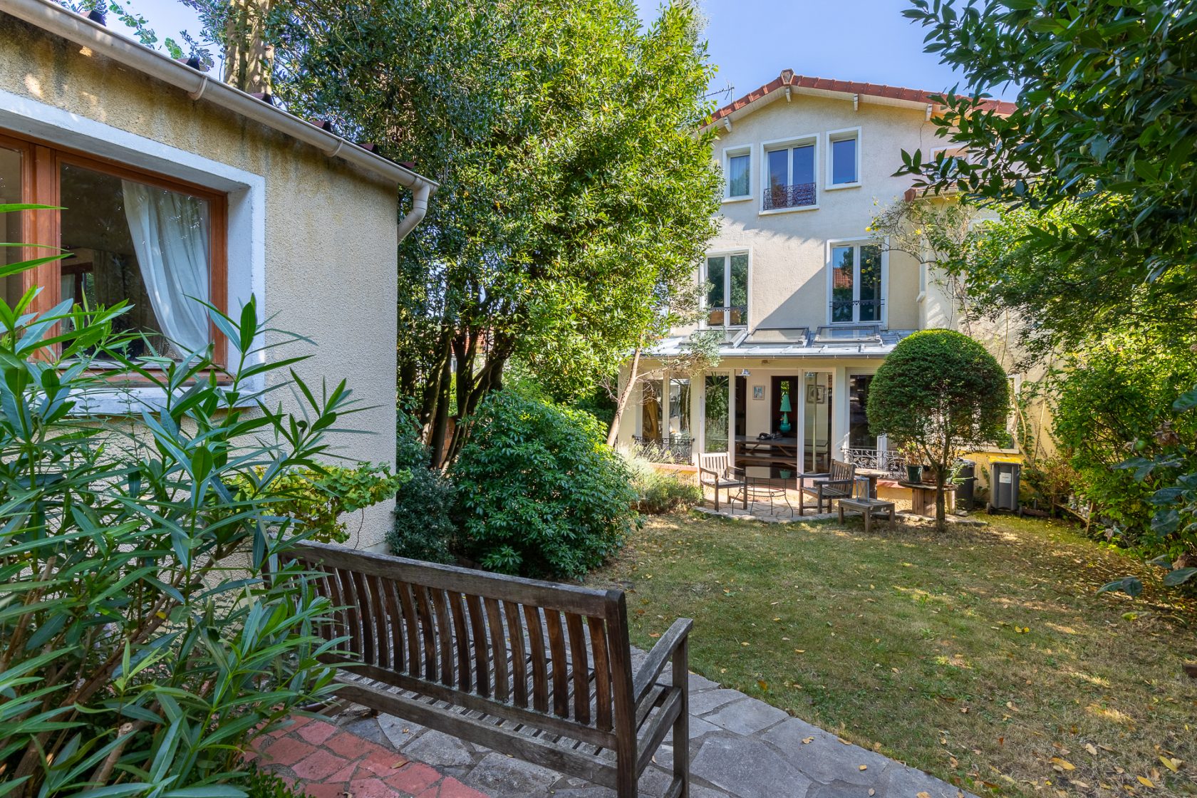 Maison avec jardin et studio indépendant