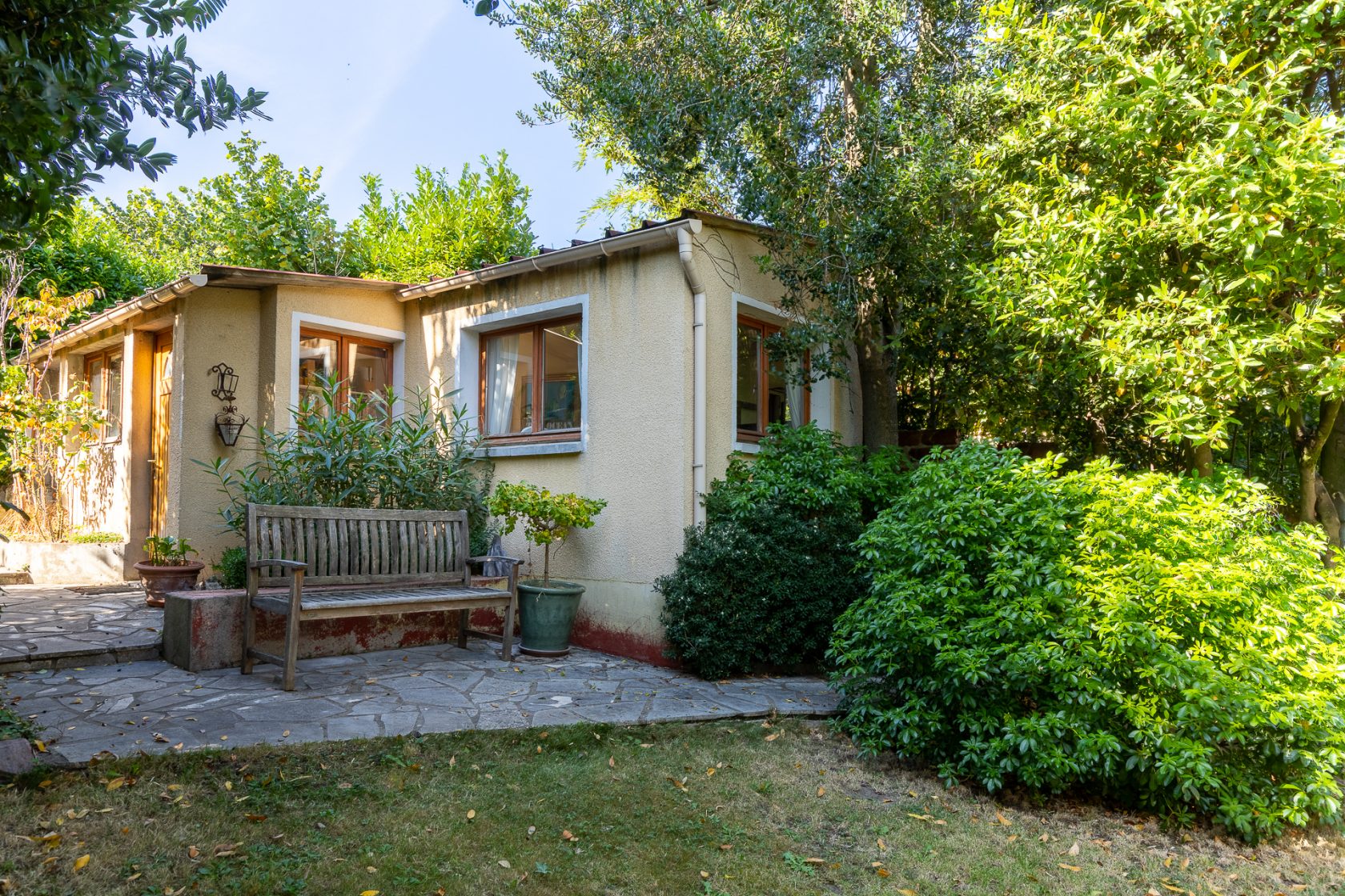 Maison avec jardin et studio indépendant