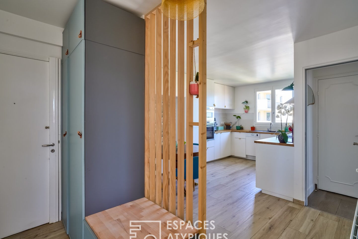 Apartment with open view and large green terrace