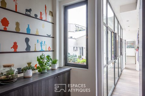 Apartment with glass facade