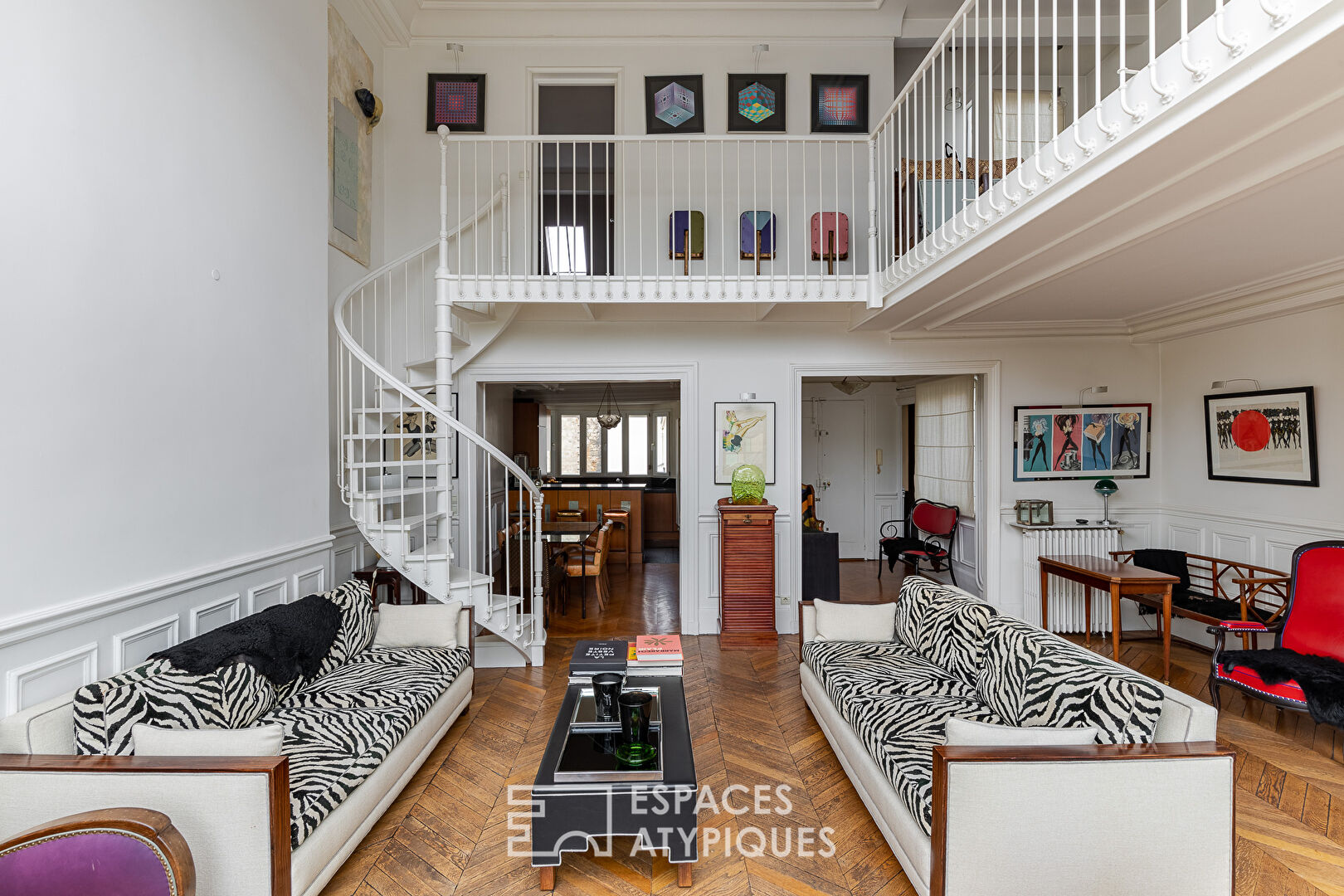 Top floor in the artist’s studio spirit and balcony-terrace