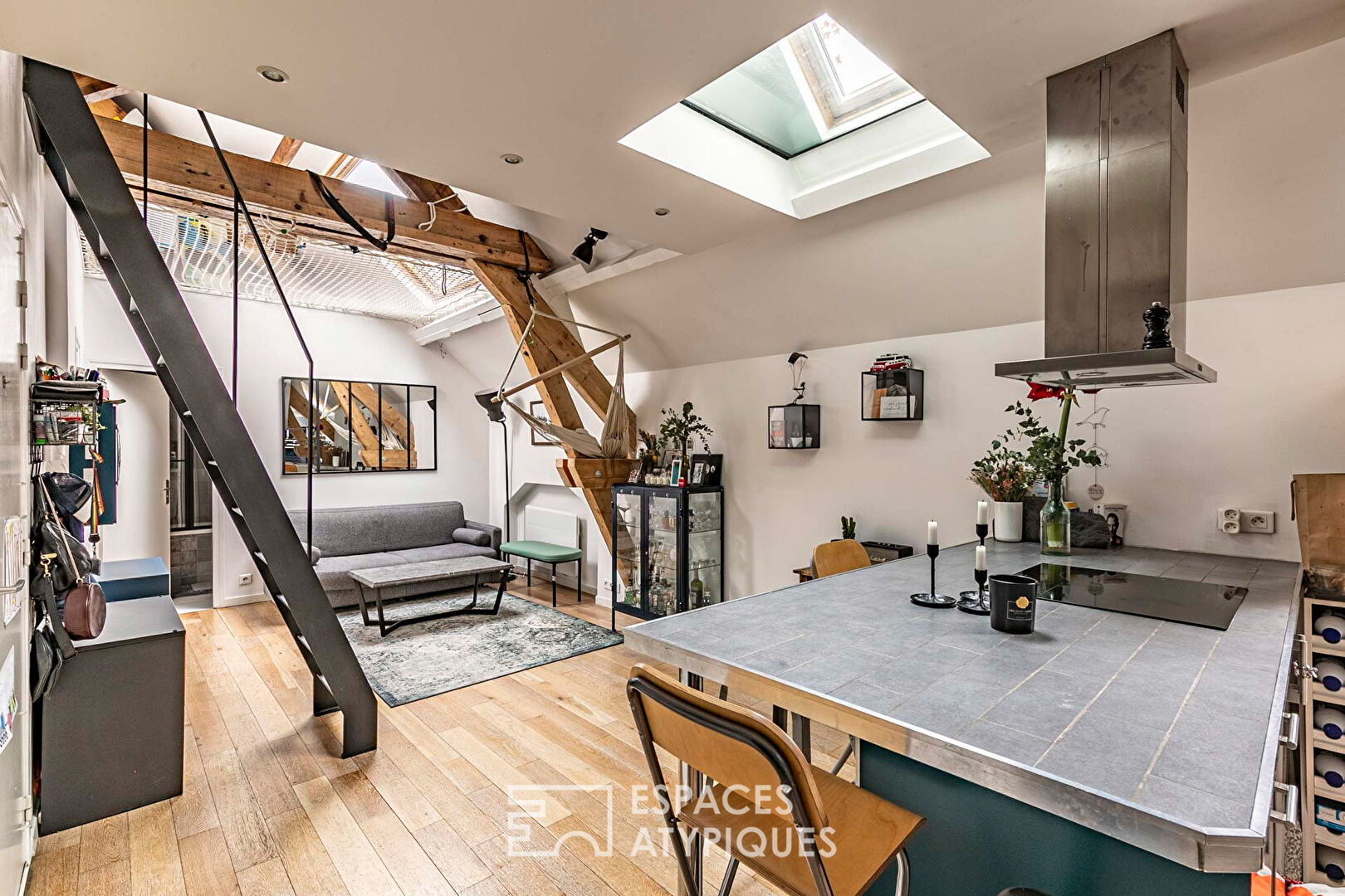 Top floor with mezzanines