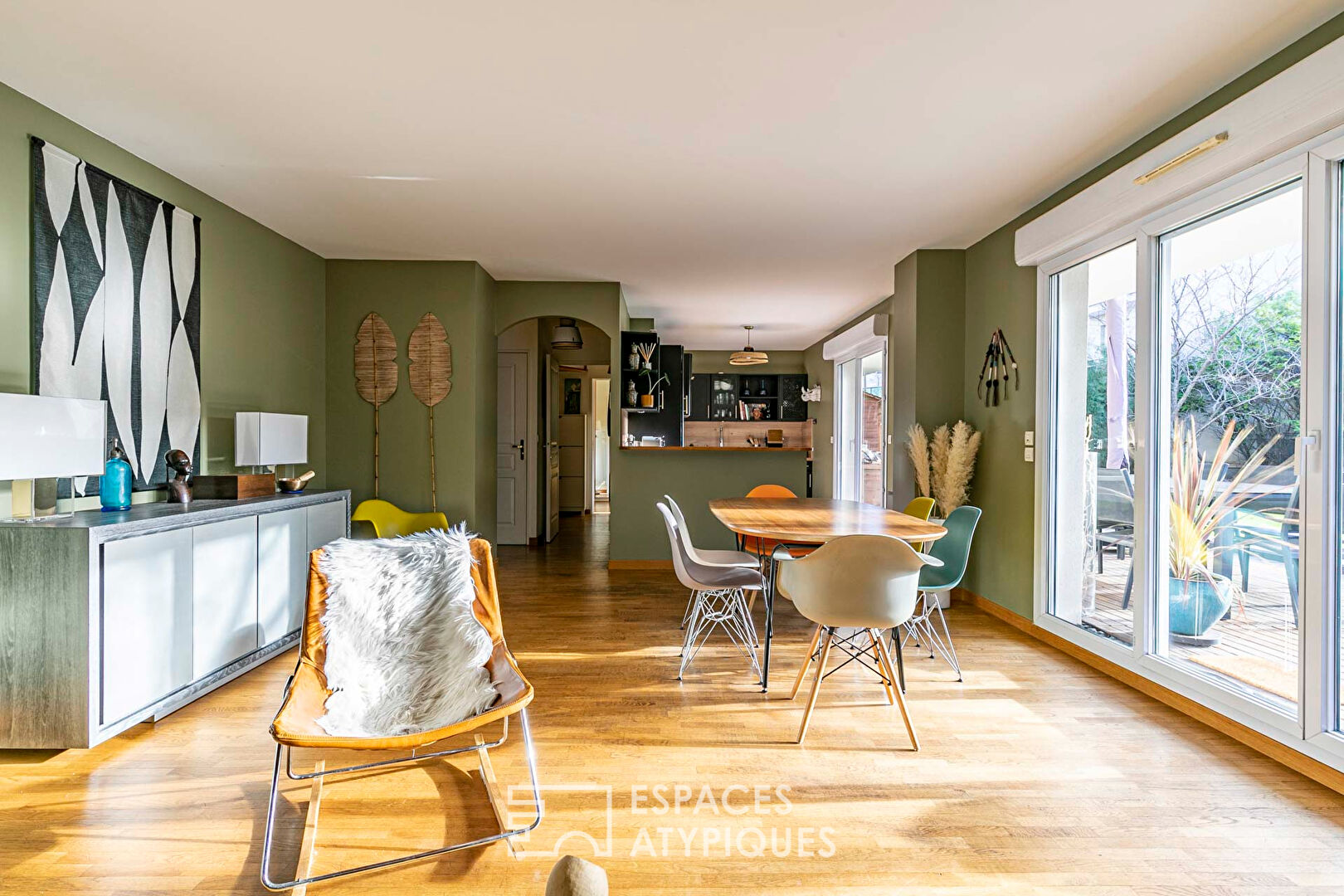 Duplex terrasse et son jardin arboré