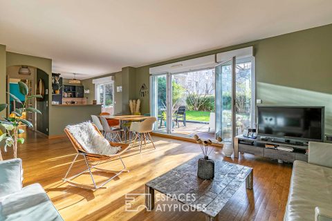 Duplex terrasse et son jardin arboré