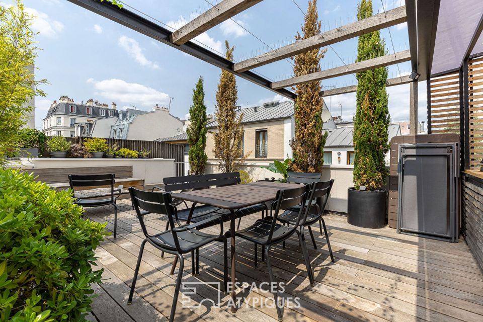 Maison d'architecte avec patio, balcon, terrasse et roof-top