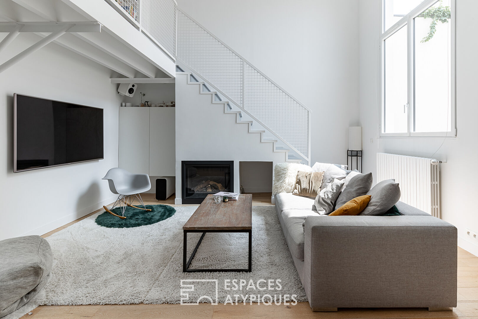 Architect’s house with patio, balcony, terrace and roof-top