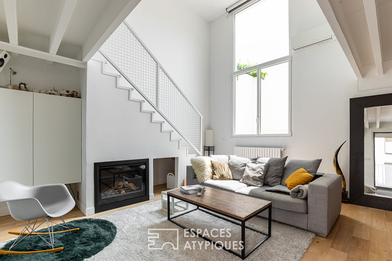 Architect’s house with patio, balcony, terrace and roof-top