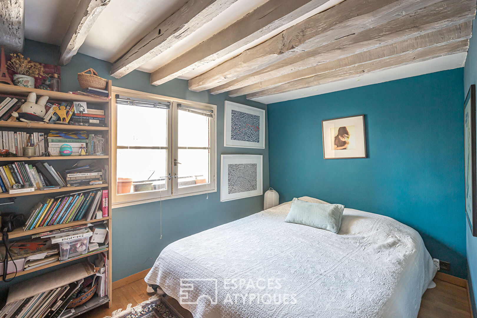 Top floor with terrace and exceptional views
