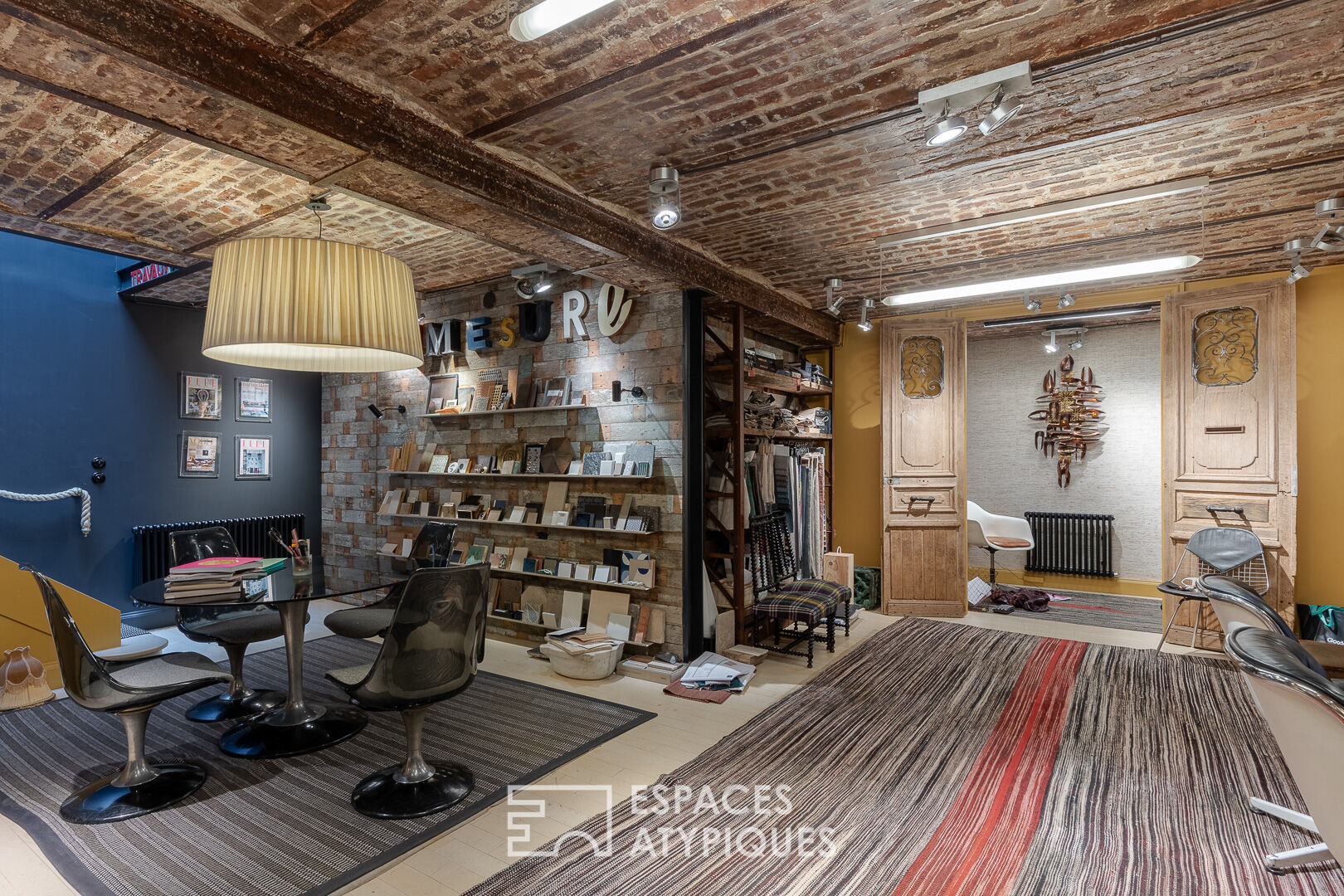 Anciennes écuries transformées en loft à Montmartre