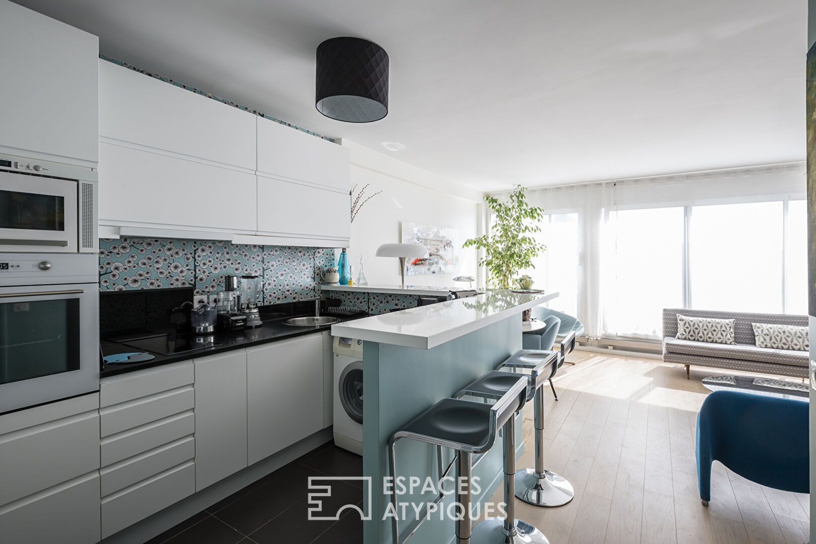 Contemporary apartment with balcony terrace