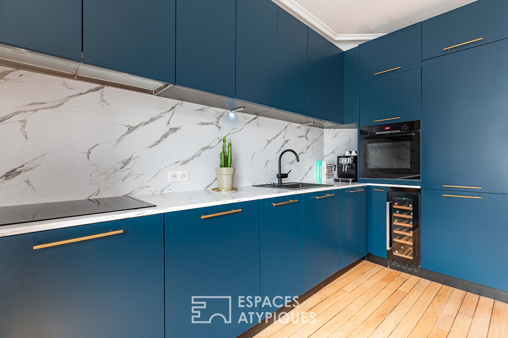 Crossing apartment in Epinettes-Batignolles