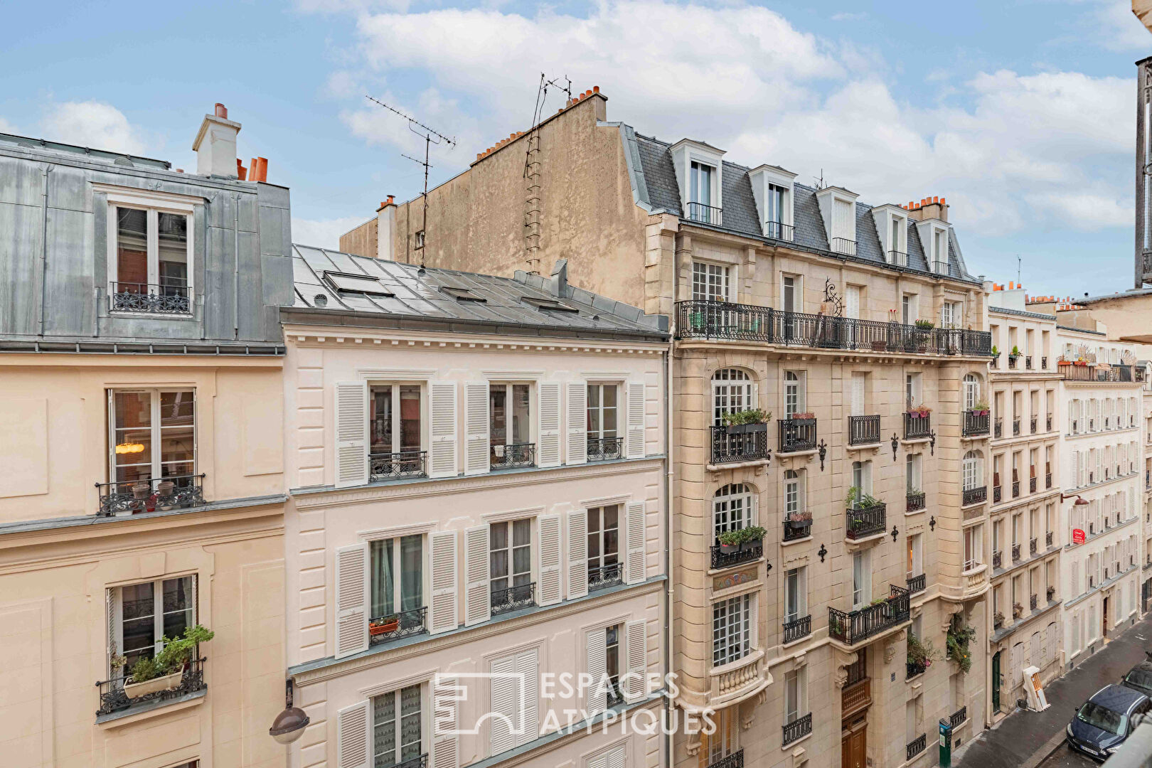 Crossing apartment in Epinettes-Batignolles