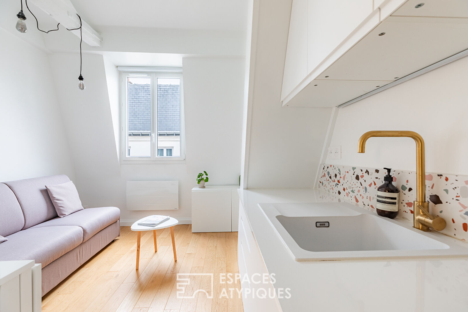 Studio rénové avec mezzanine à Epinettes-Batignolles