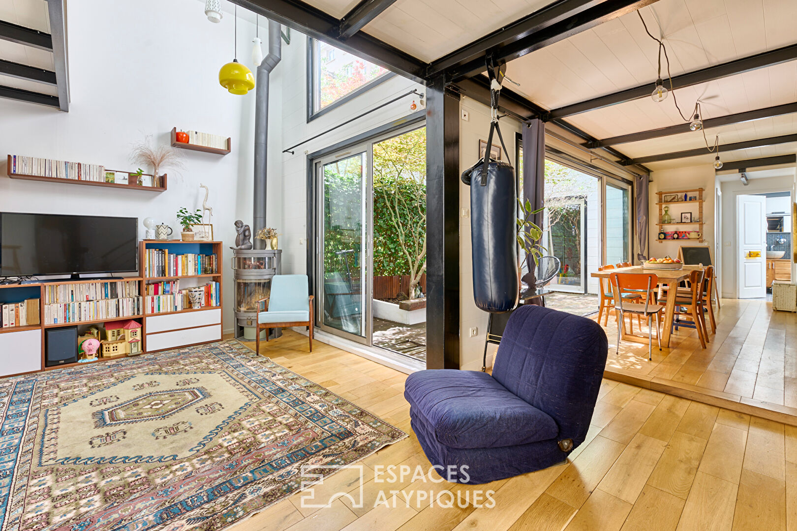 Maison esprit loft avec patio et terrasse proche Marché de l’Olive