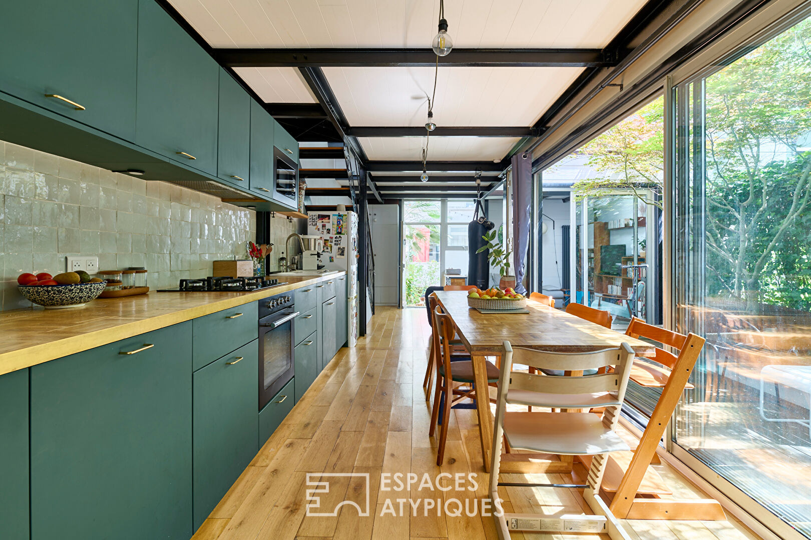 Maison esprit loft avec patio et terrasse proche Marché de l’Olive