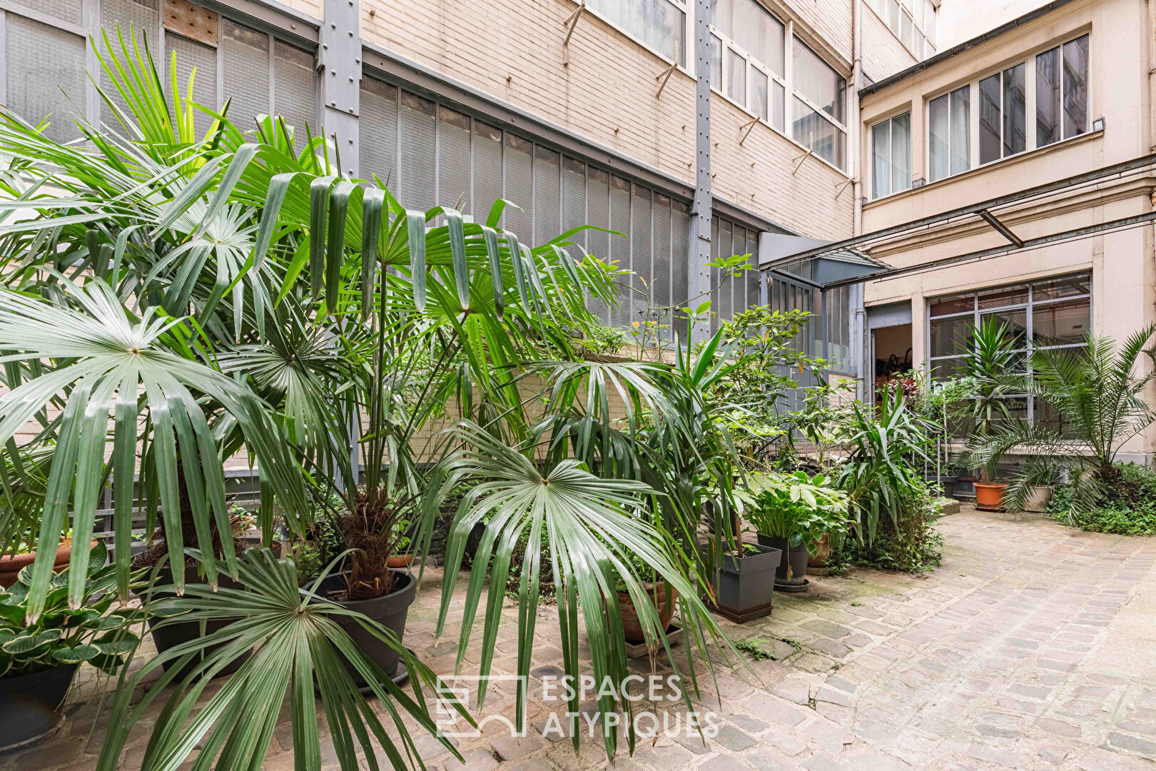 Duplex workshop on the top floor to be reinterpreted near Martyrs