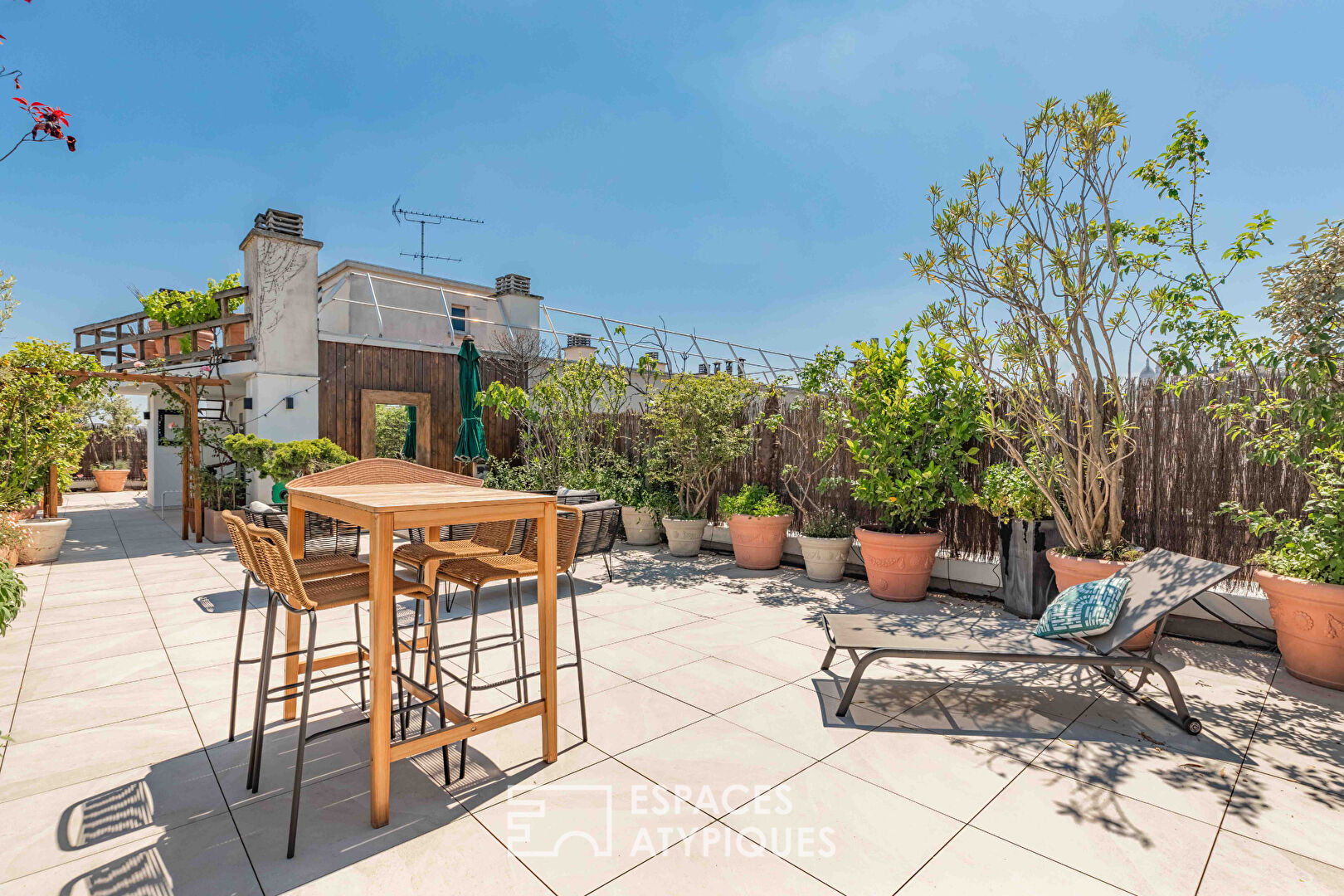 Penthouse avec grande terrasse et vues Paris – Sacré Coeur