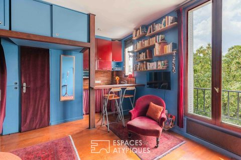 Bright urban cocoon in Abbesses