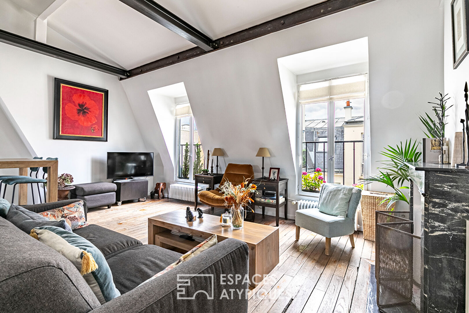 Dernier étage traversant – Village des Batignolles