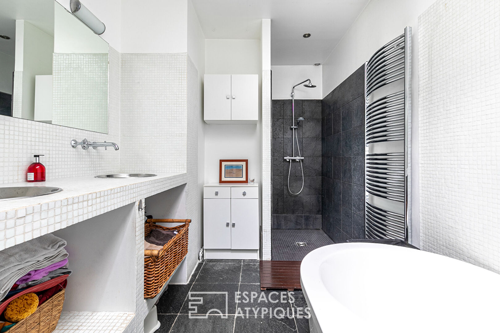 Dernier étage traversant – Village des Batignolles