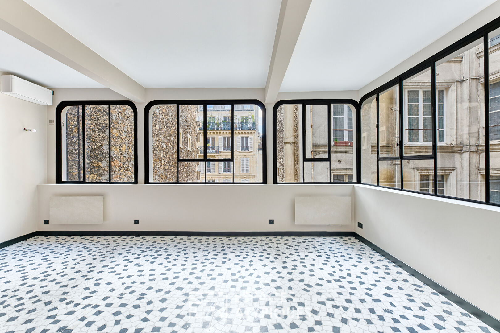 Maison rénovée avec toit-terrasse à Saint-Georges