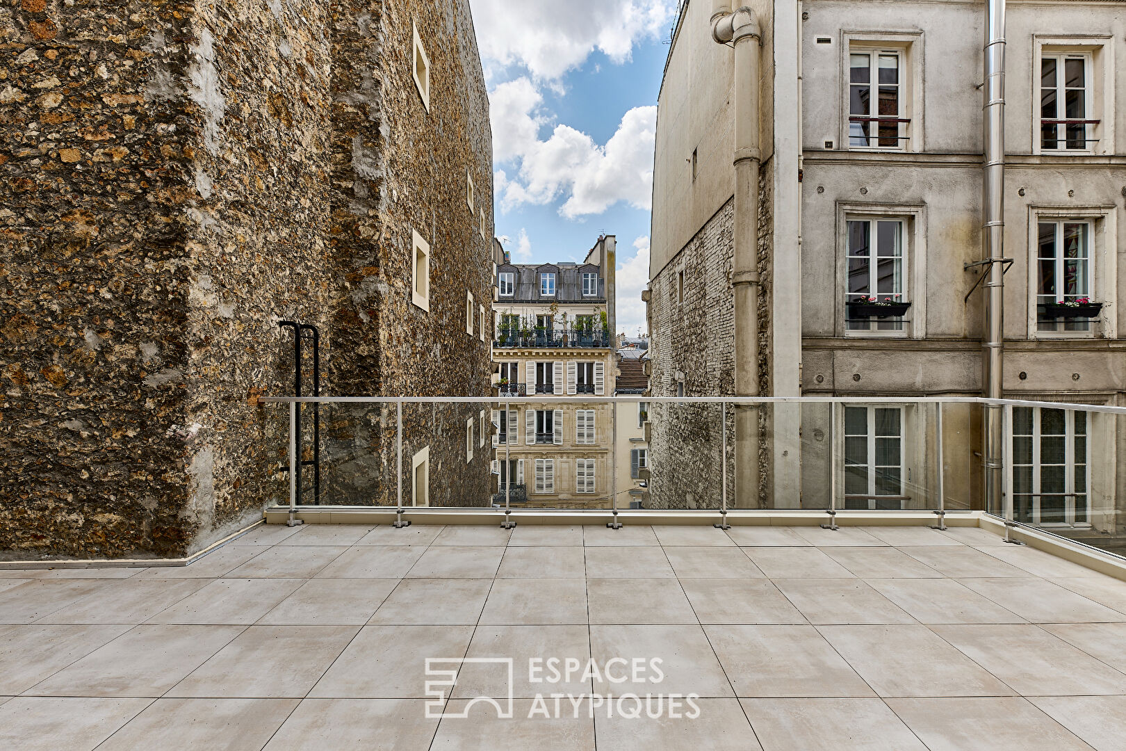 Maison rénovée avec toit-terrasse à Saint-Georges