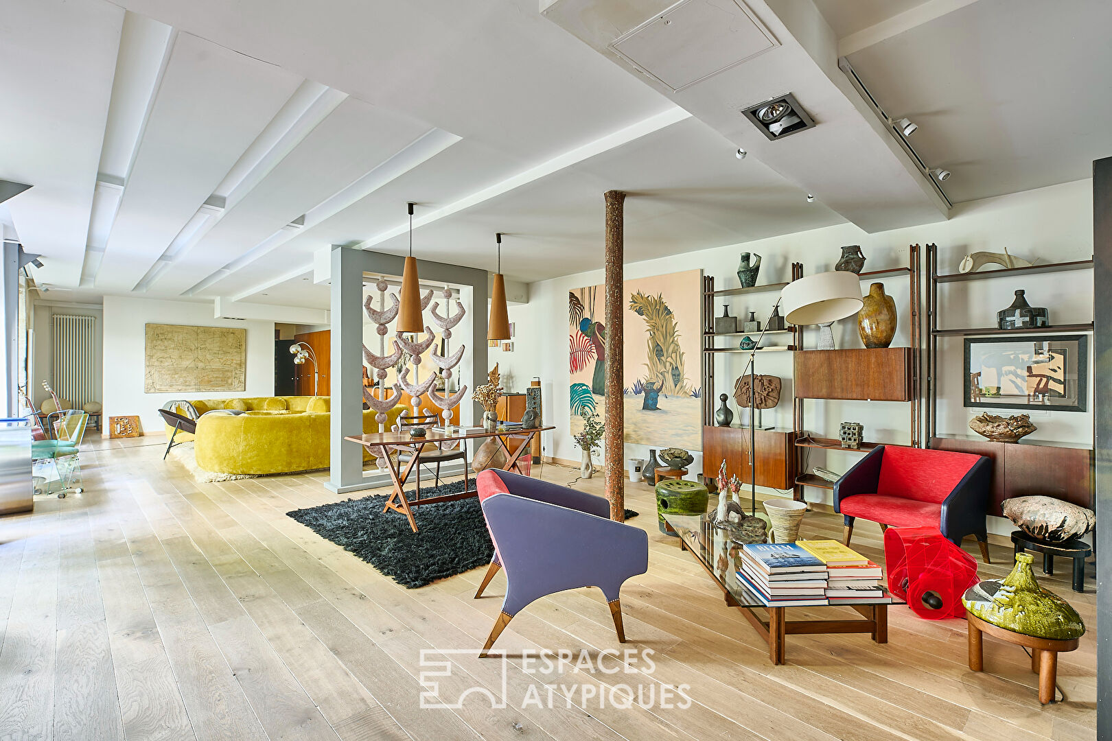 Exceptional Loft apartment with garden – Trudaine district