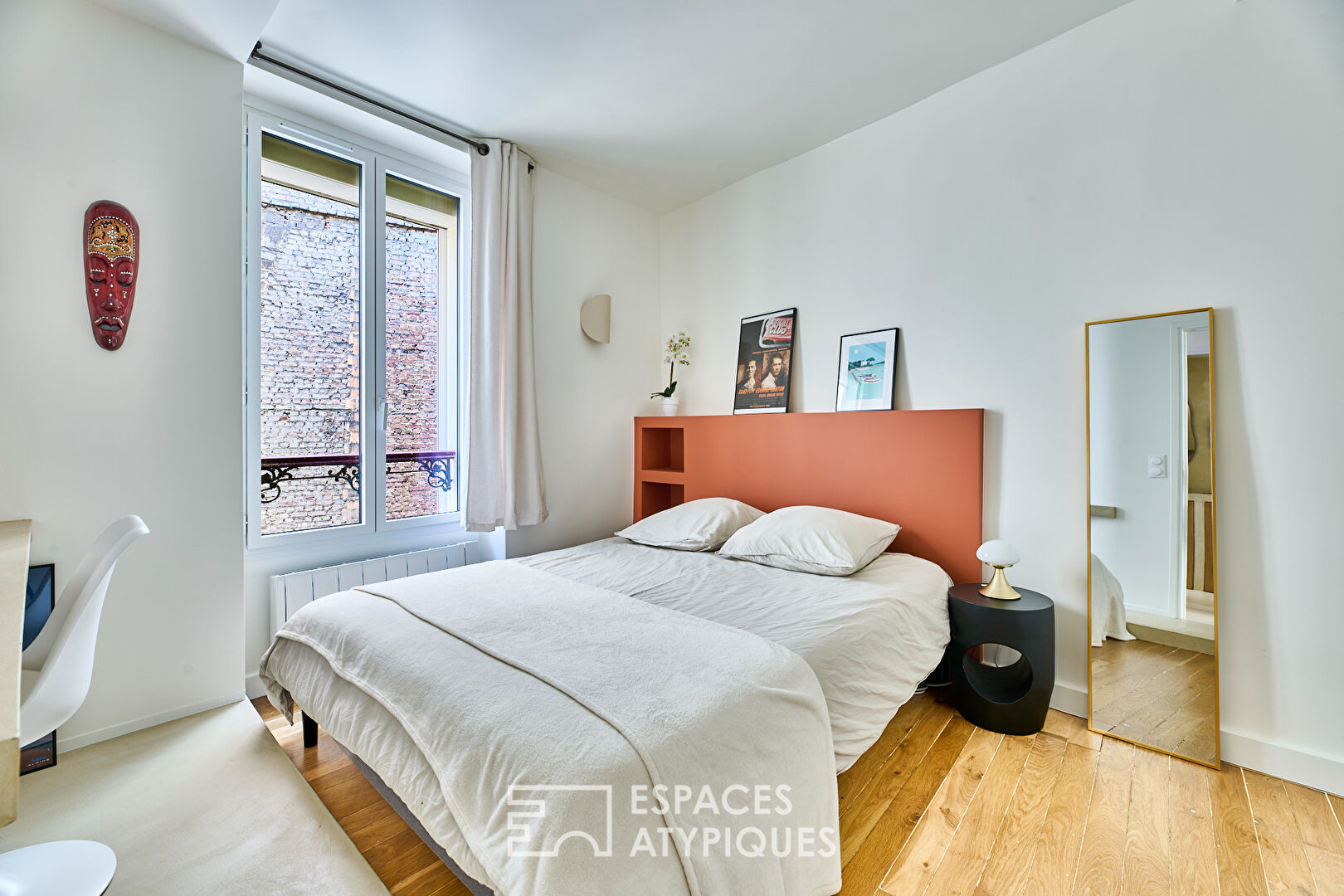 Apartment renovated by architect in Montmartre