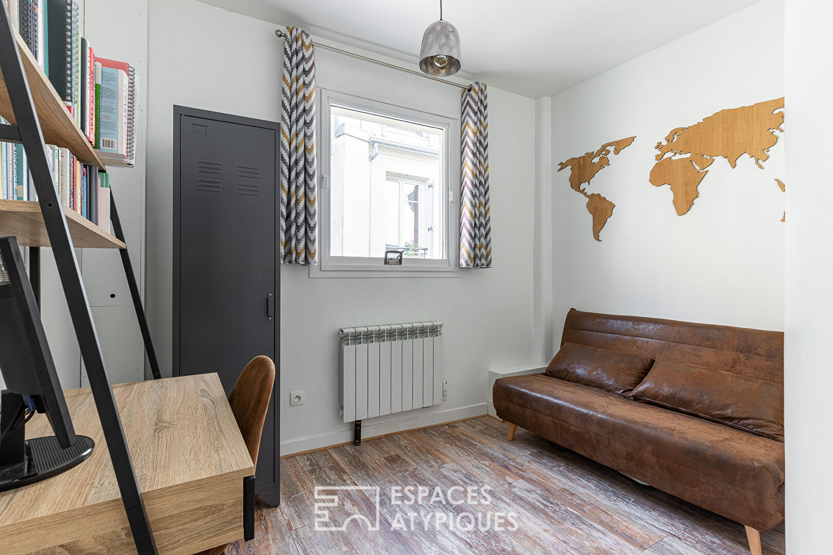 Top floor overlooking the Square des Batignolles