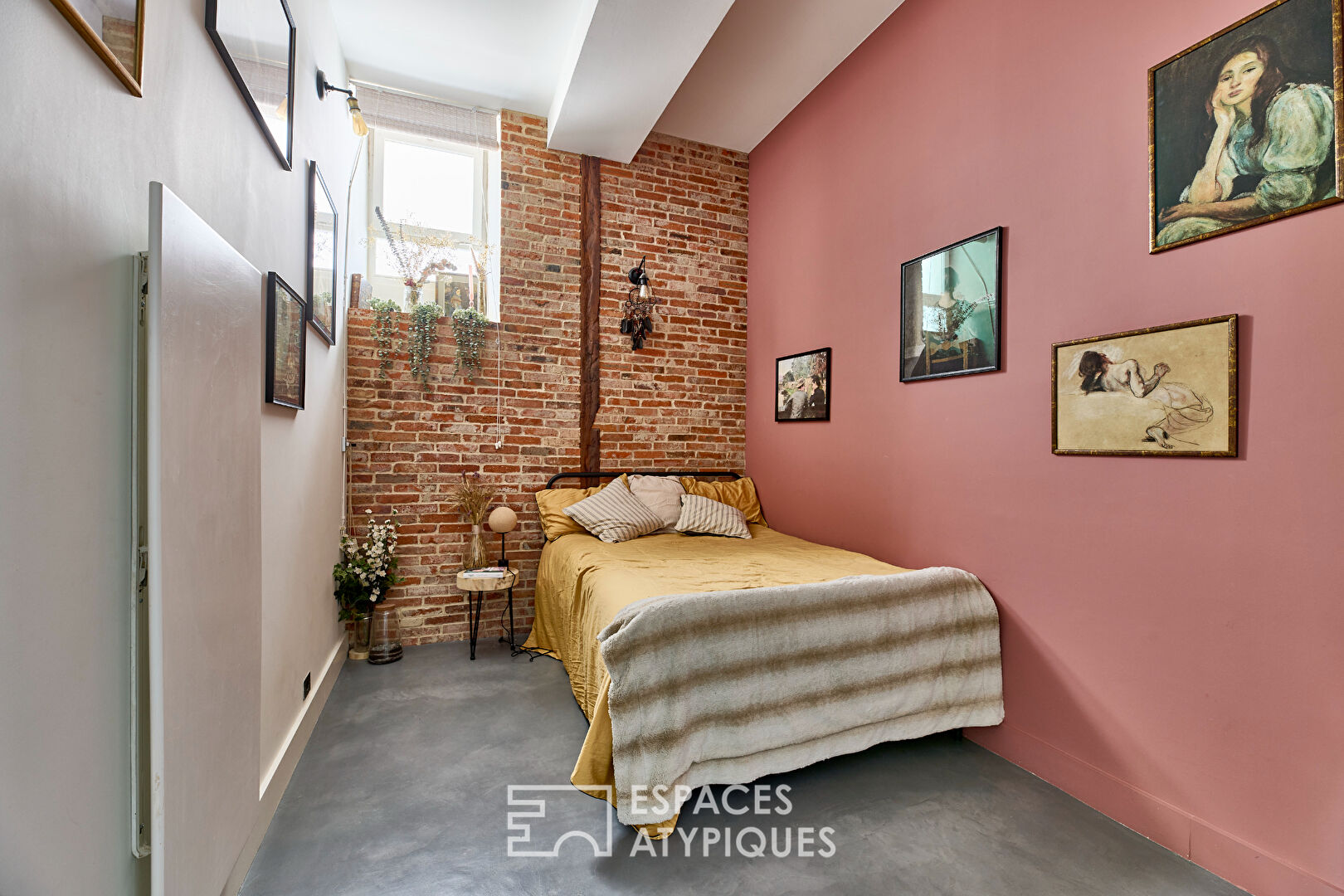 Appartement avec terrasse au calme absolu au coeur de Paris