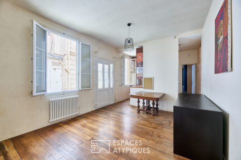 Maison sur cour proche Place Saint-Ferdinand