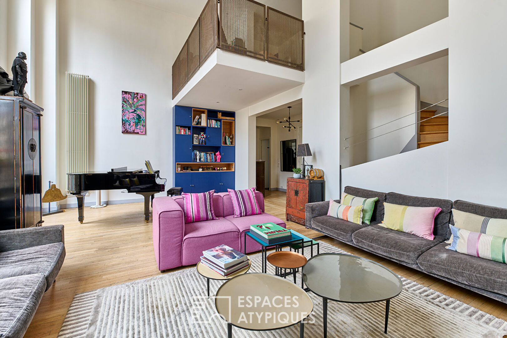 Duplex esprit loft avec séjour cathédrale – Auteuil Sud