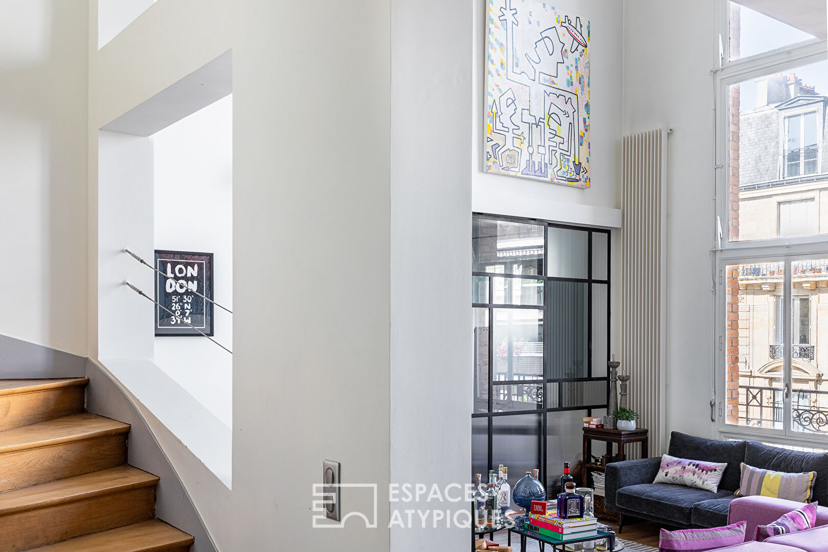 Duplex esprit loft avec séjour cathédrale – Auteuil Sud