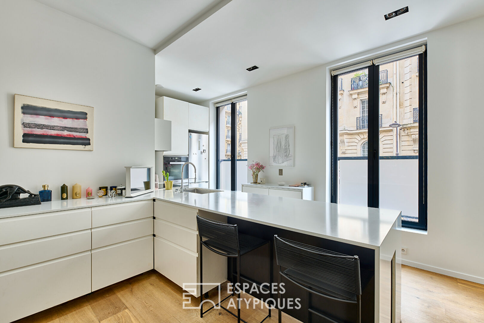 Duplex familial traversant avec terrasses – Village d’Auteuil