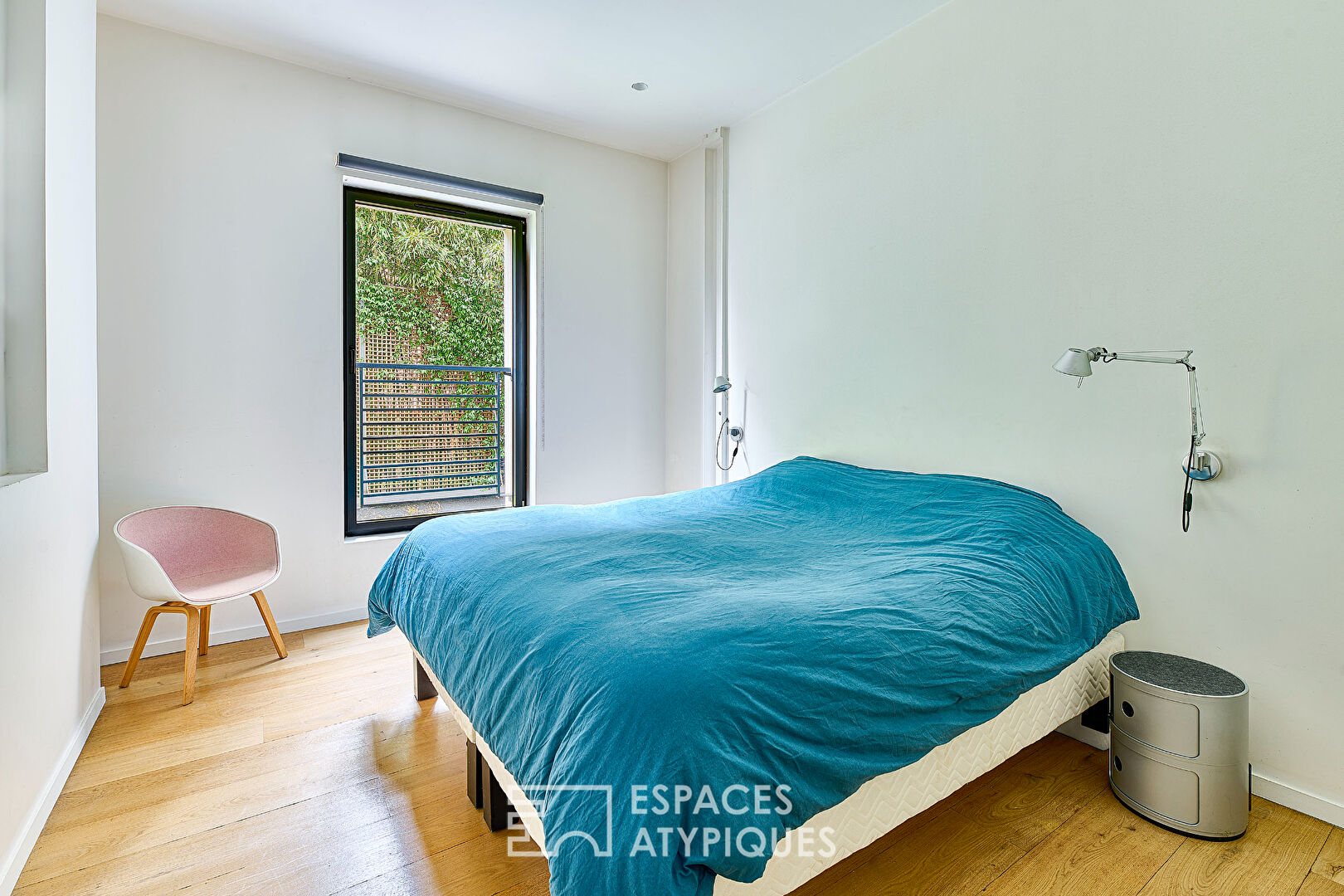 Duplex familial traversant avec terrasses – Village d’Auteuil