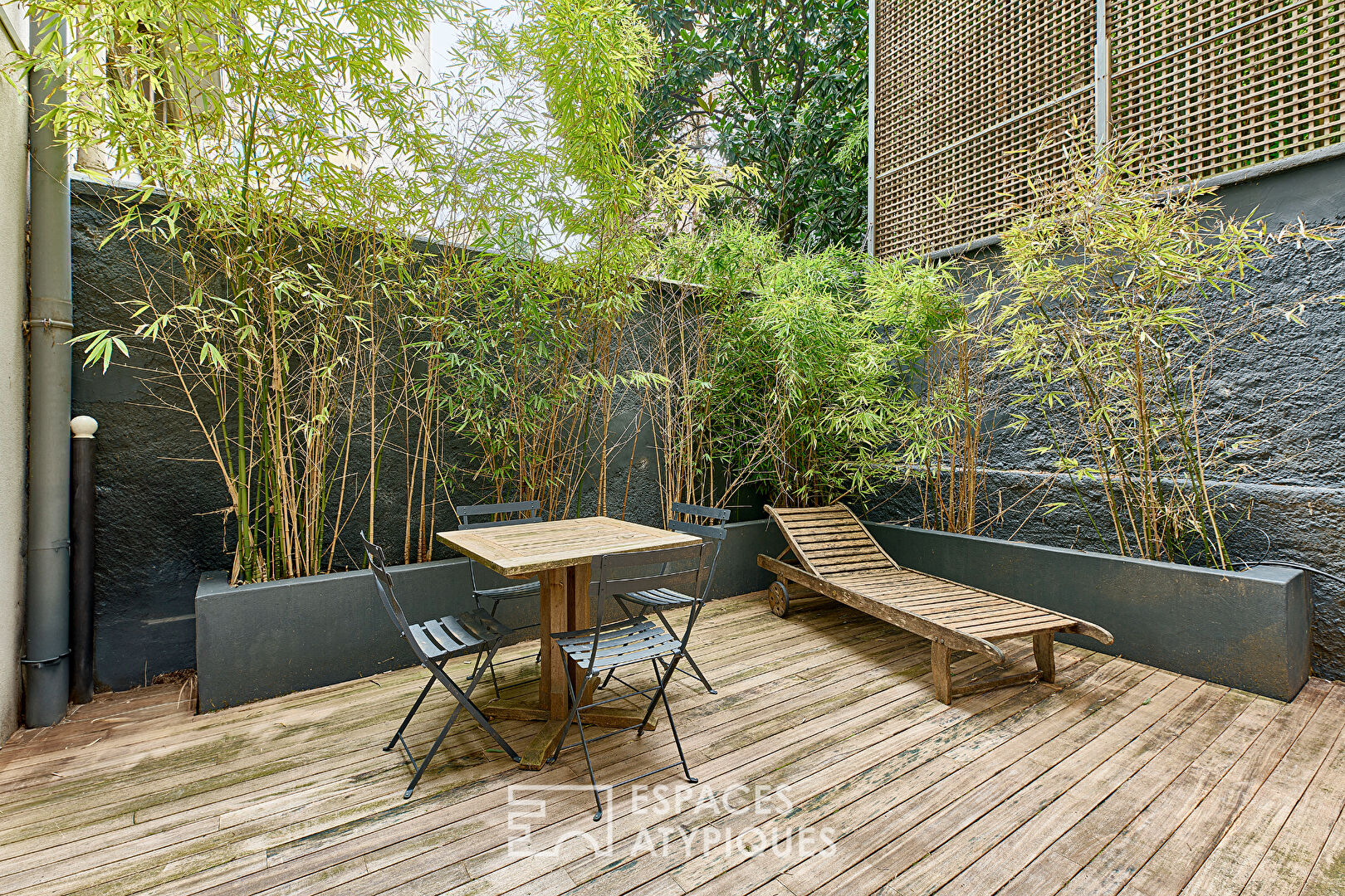 Duplex familial traversant avec terrasses – Village d’Auteuil
