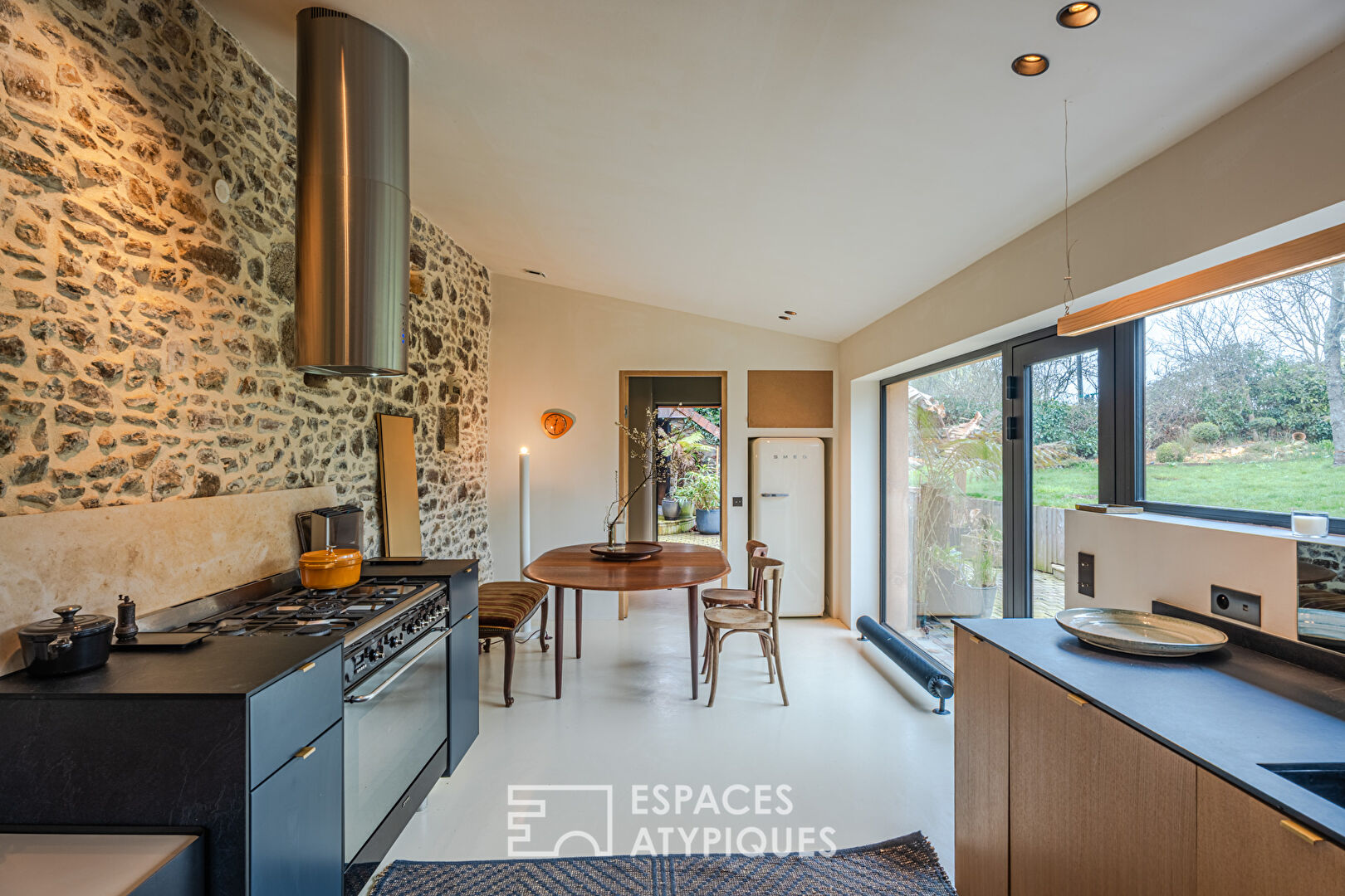 Maison en pierre rénovée à 6 minutes de la mer