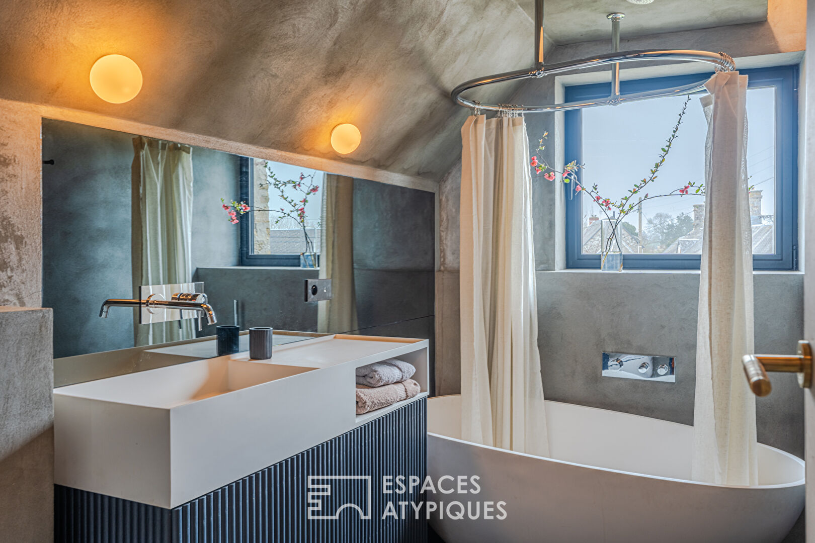 Maison en pierre rénovée à 6 minutes de la mer