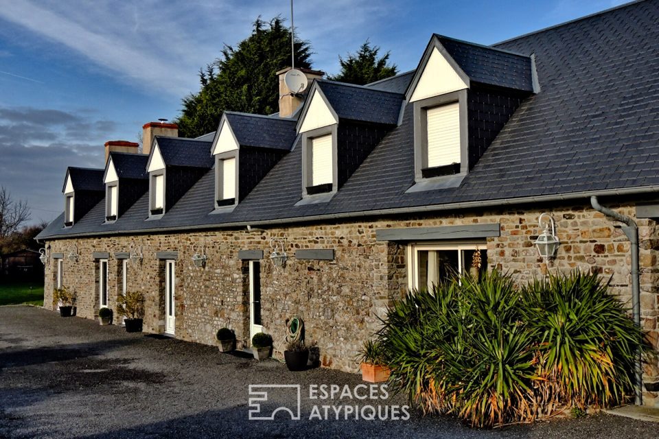 Maison ancienne rénovée et son petit air d'Irlande sur la côte ouest du Cotentin