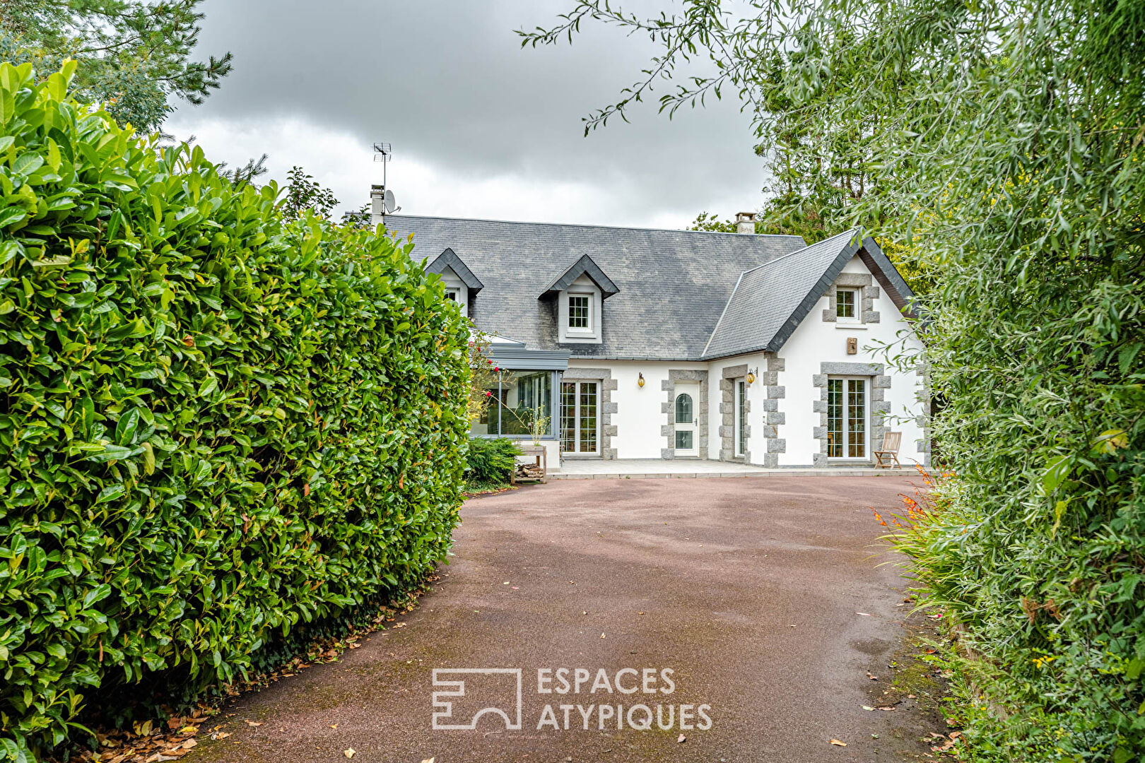 Maison familiale et son jardin exceptionnel