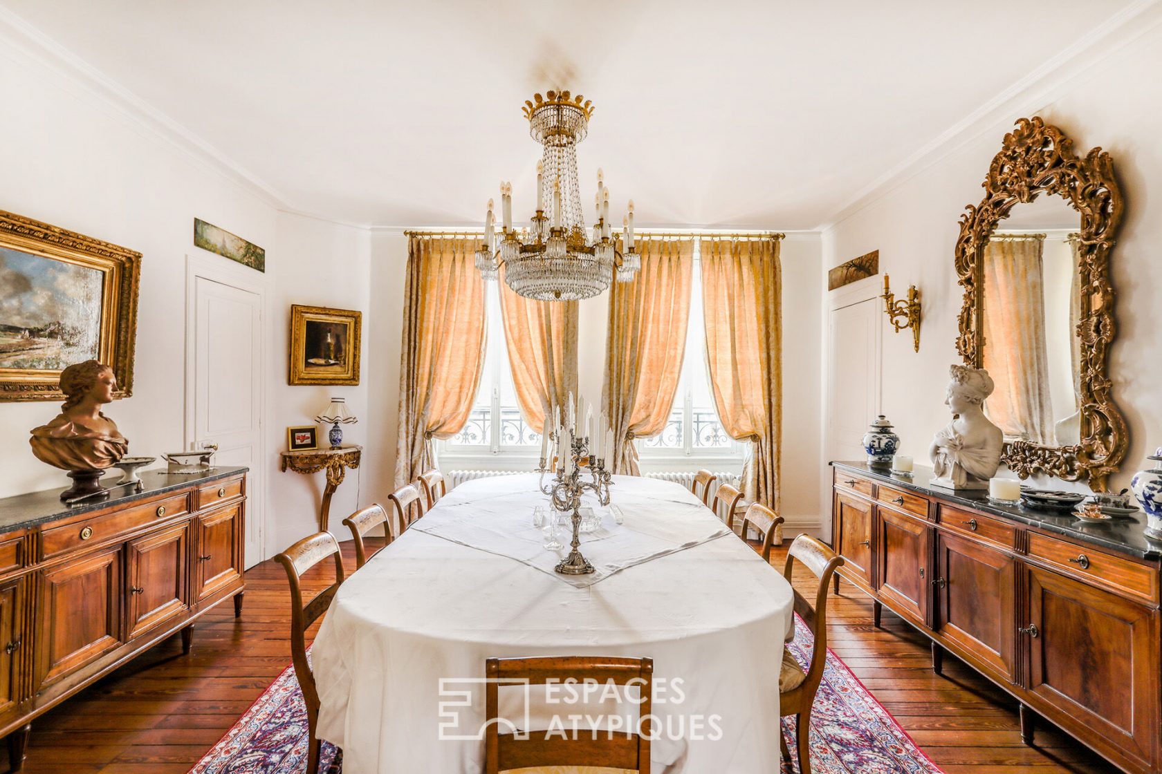 Bourgeois residence in the city center of Cherbourg